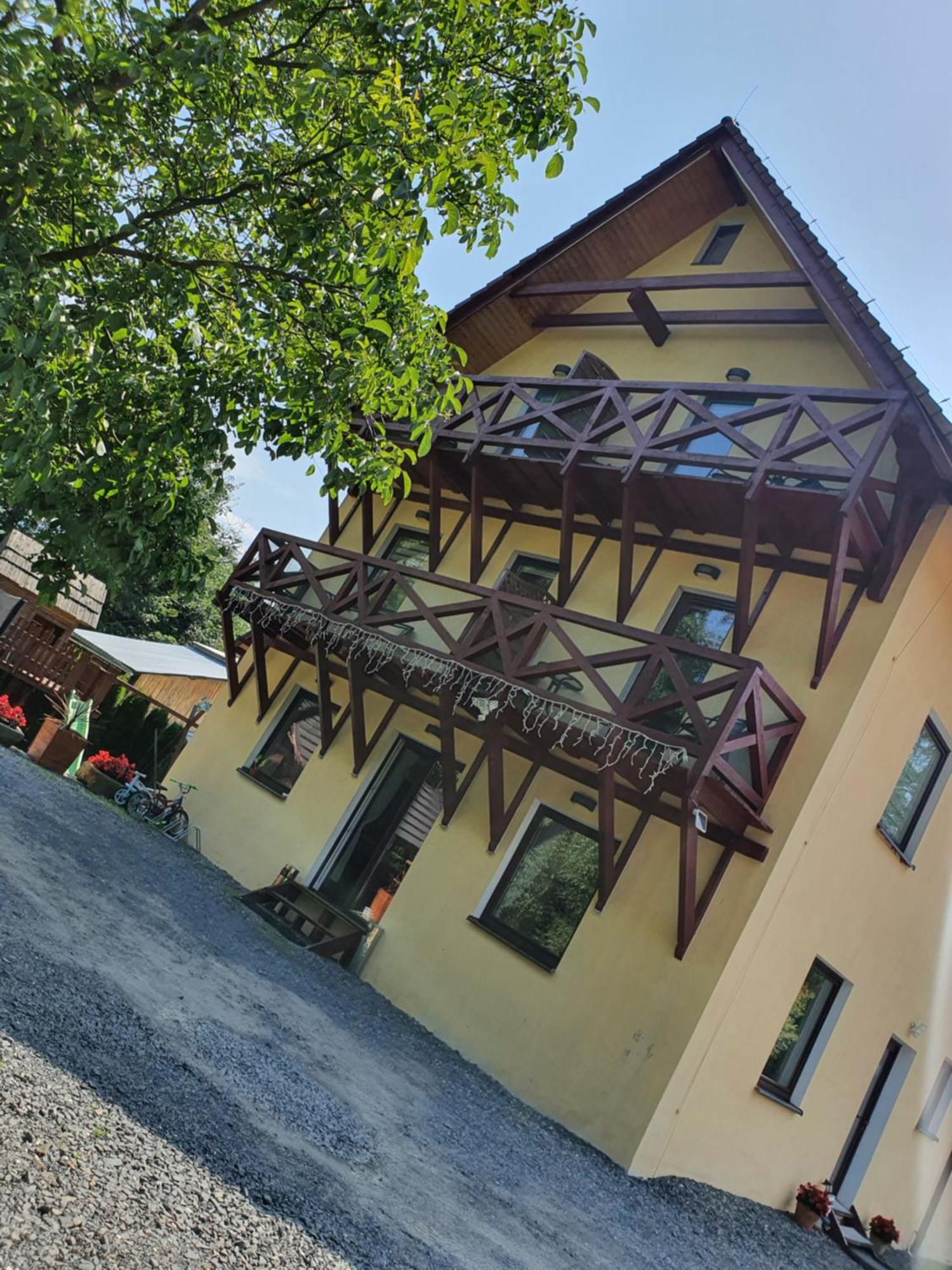 Sieraton Pokoje I Apartament Stronie Śląskie Kültér fotó